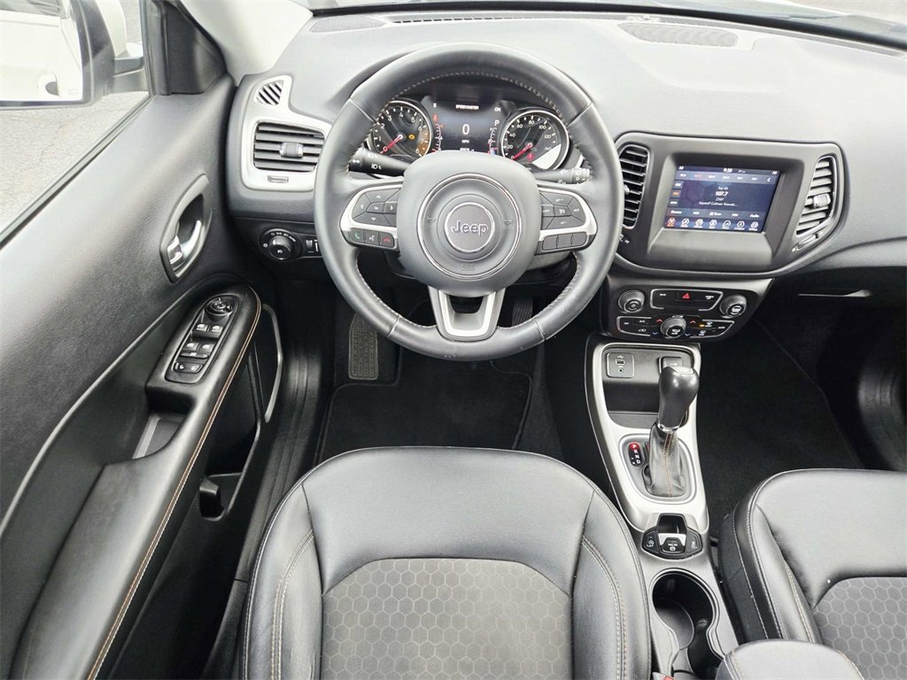 Used 2018 Jeep Compass Latitude w/ Popular Equipment Group image 10