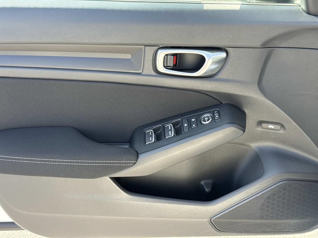 Used 2023 Honda Civic Sport image 18