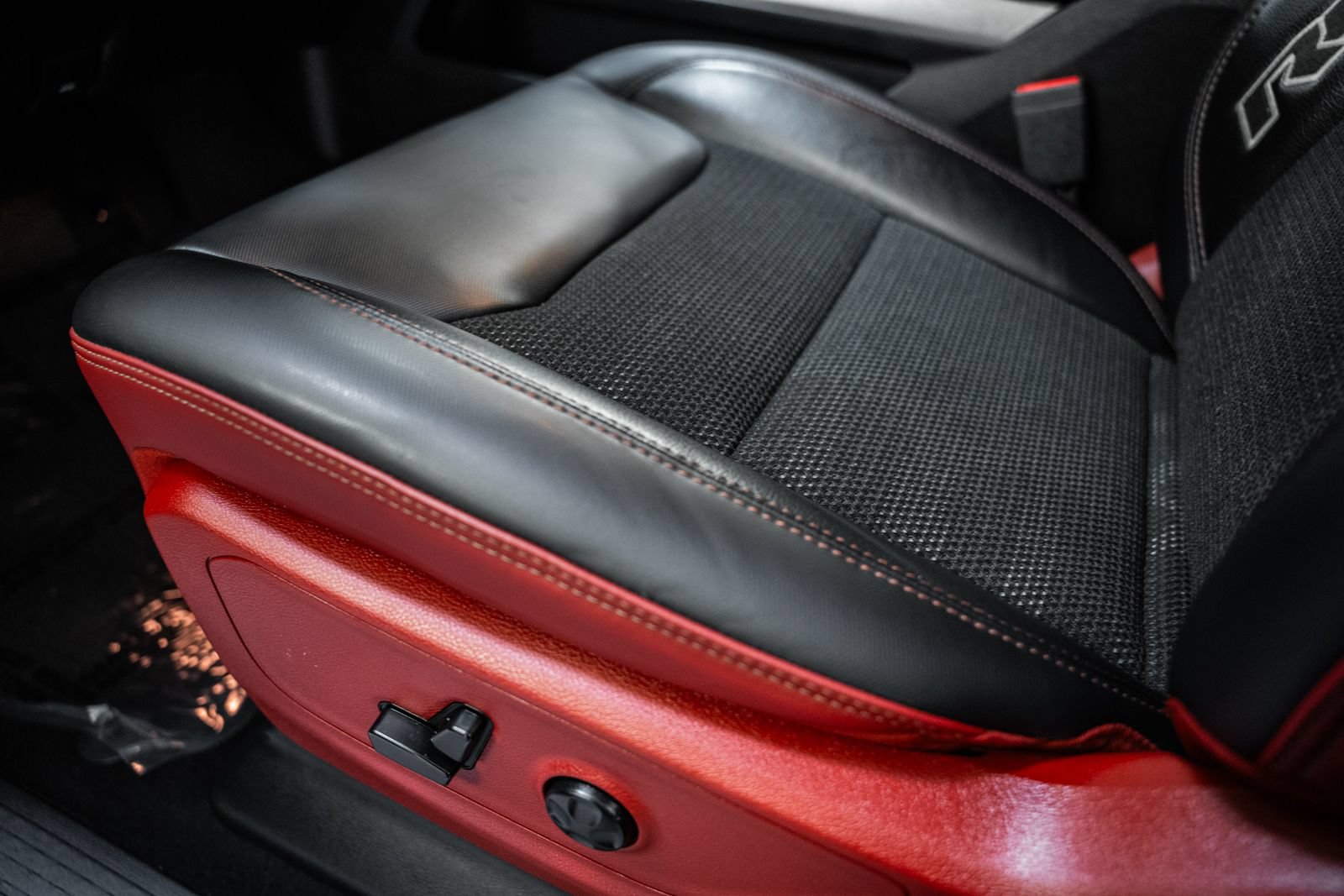 Used 2019 RAM 1500 Rebel w/ Rebel Level 1 Equipment Group AWD/4WD image 40