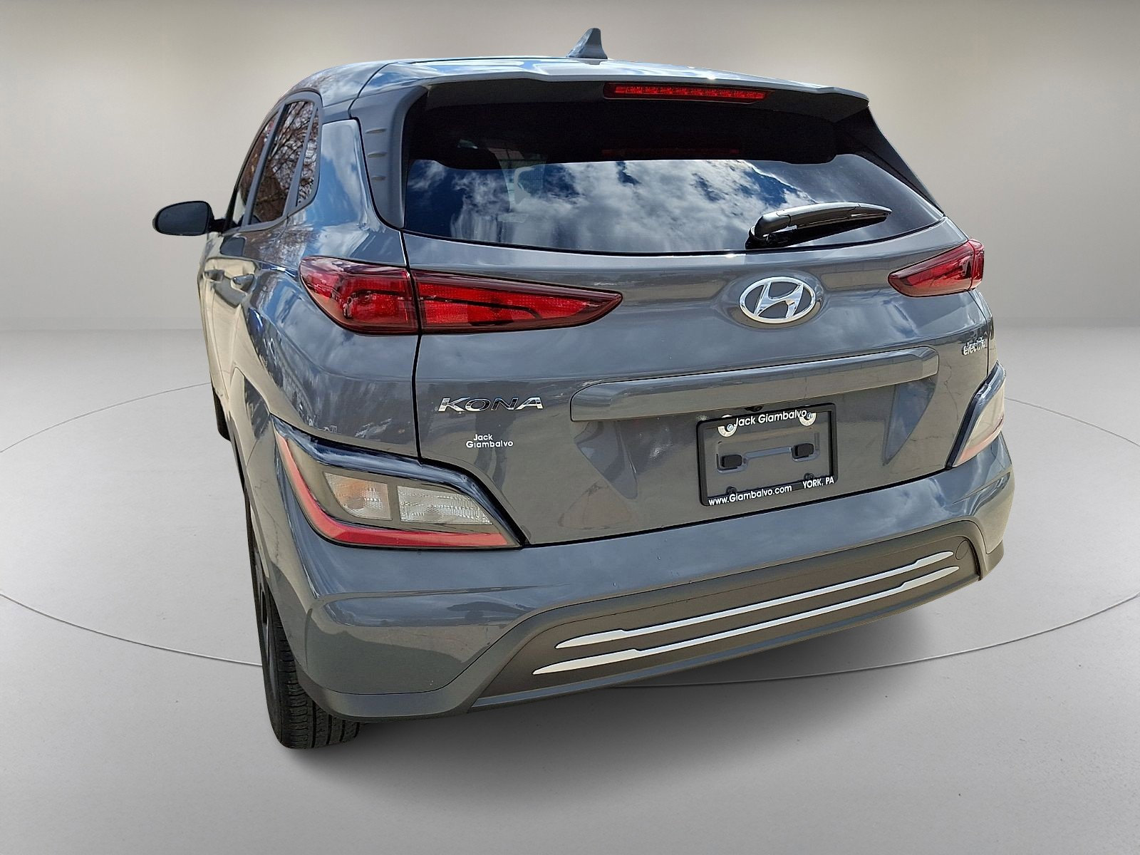 Certified 2023 Hyundai Kona SE w/ Cargo Package image 8