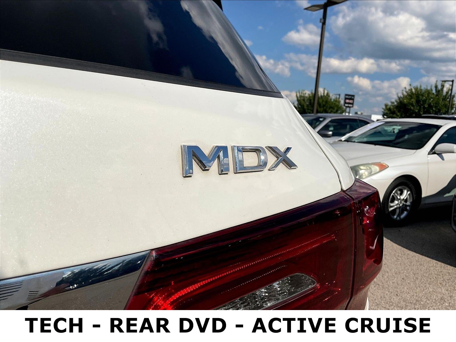Used 2018 Acura MDX w/ Technology & Entertainment AWD/4WD image 24