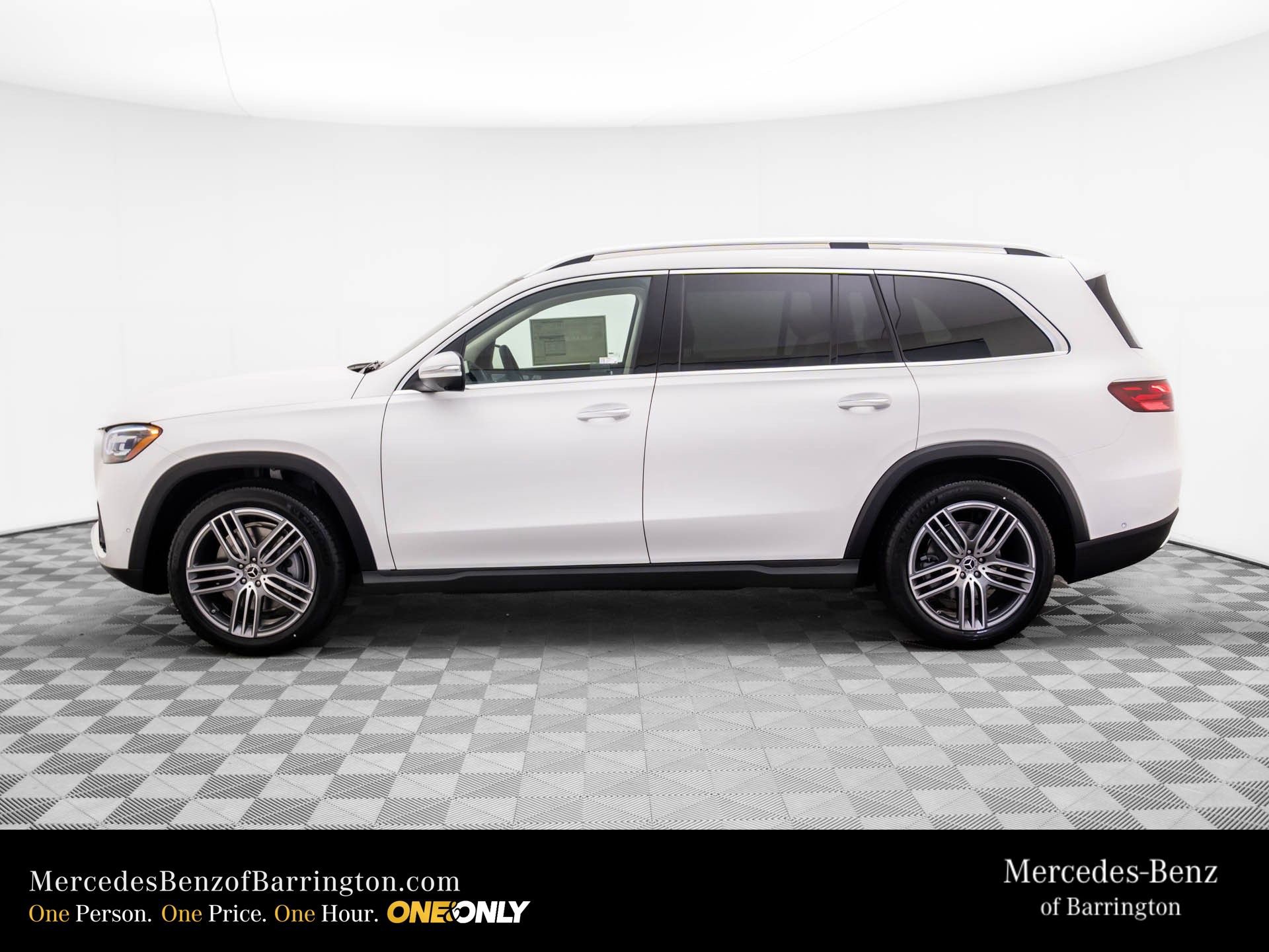 New 2026 Mercedes-Benz GLS 450 4MATIC image 2