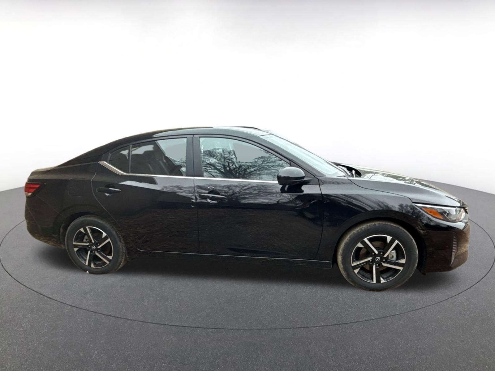 Used 2025 Nissan Sentra SV image 12