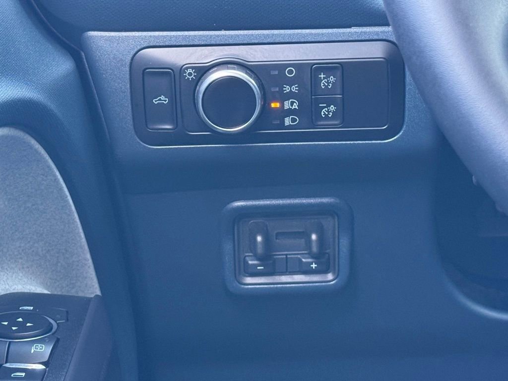 Used 2025 Ford Maverick XLT w/ XLT Luxury Package image 24