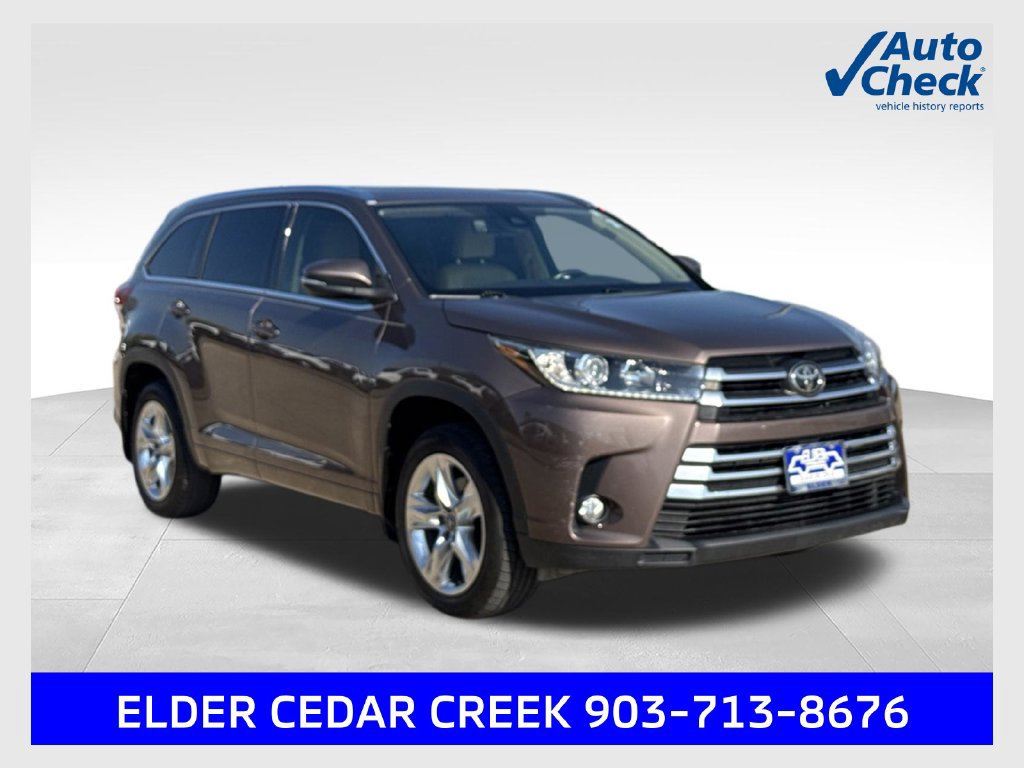Used 2017 Toyota Highlander Limited FWD 360° Tour