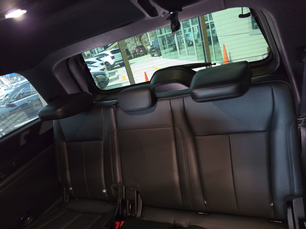Used 2019 Ford Expedition XLT w/ Equipment Group 202A RWD image 40