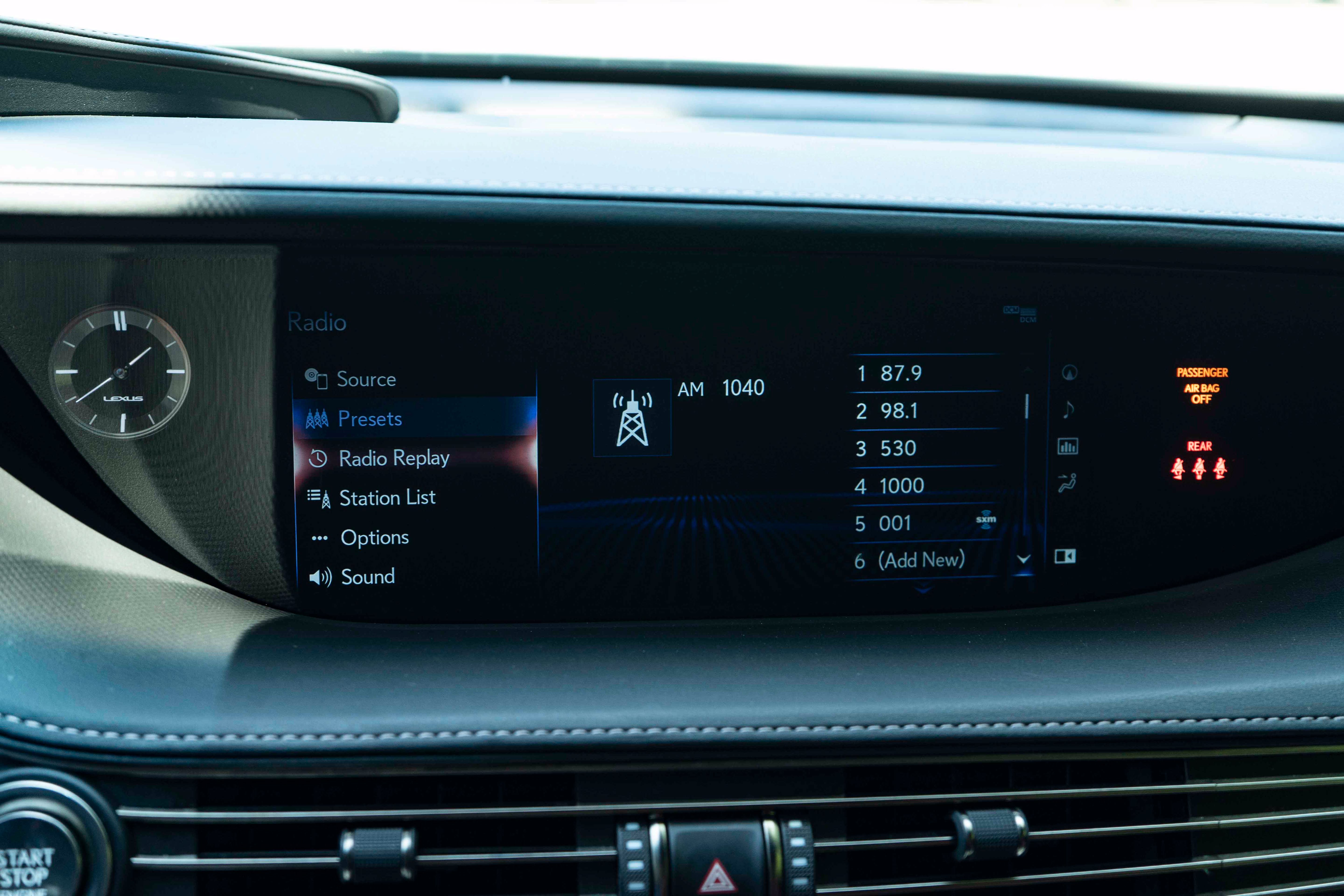 Used 2019 Lexus LS 500 F Sport w/ Accessory Package (Z2) AWD/4WD image 32