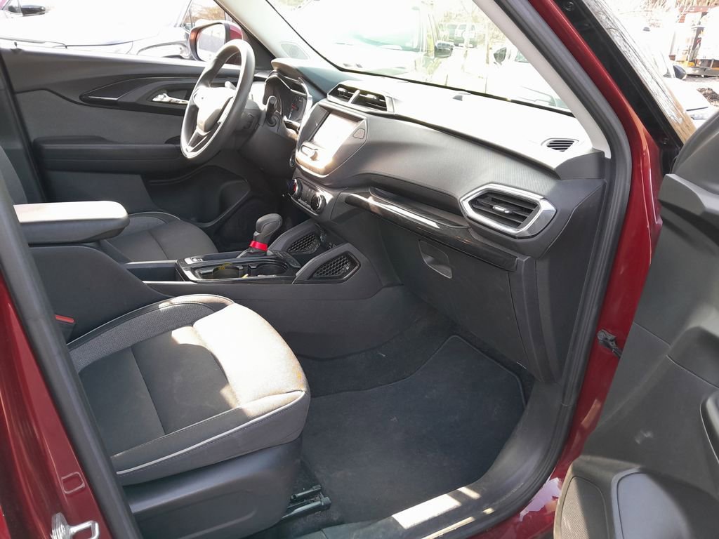 Used 2022 Chevrolet TrailBlazer LT image 36
