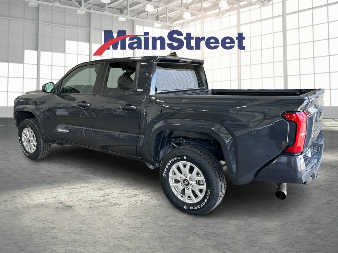 Used 2024 Toyota Tacoma SR5 AWD/4WD image 3
