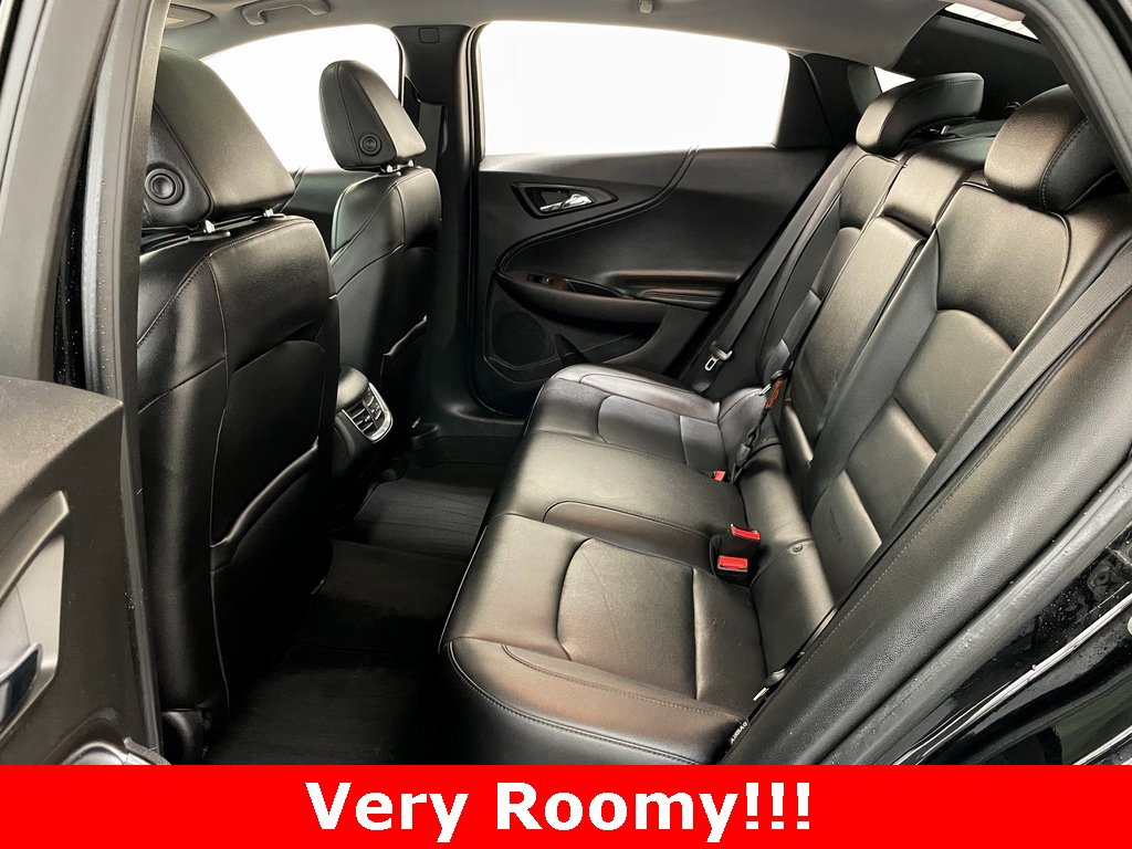 Certified 2018 Chevrolet Malibu Premier w/ Premier Sun and Wheel Package image 11
