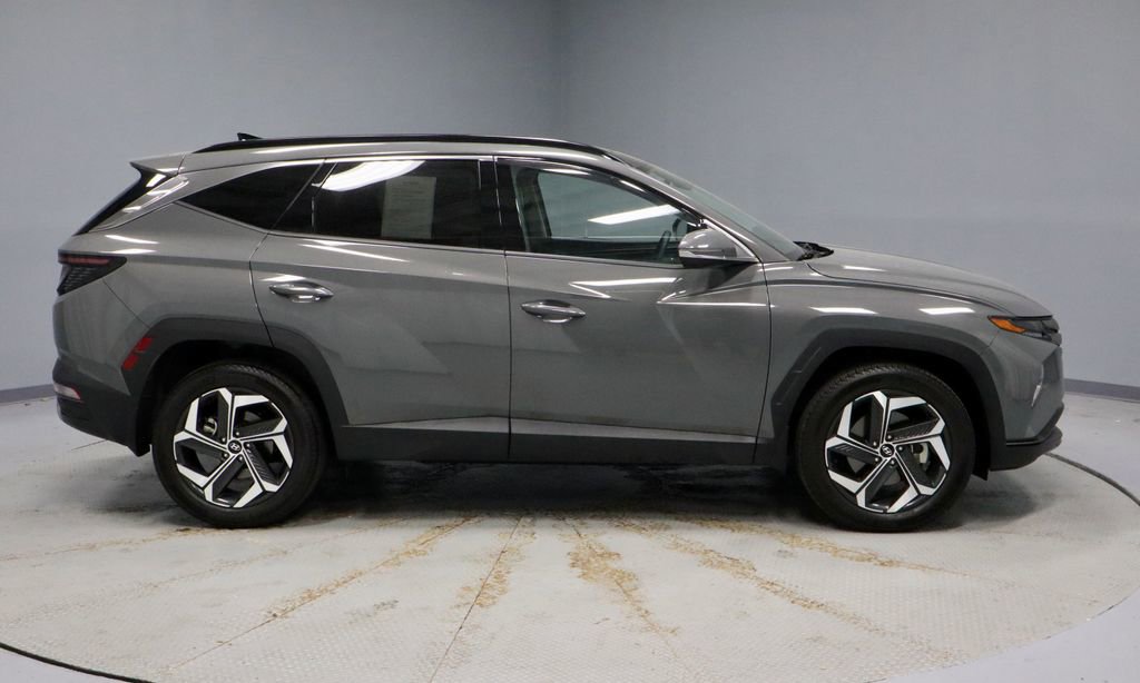 Certified 2024 Hyundai Tucson Limited AWD/4WD image 12