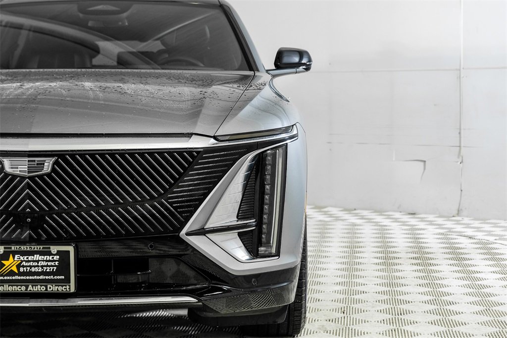 Used 2024 Cadillac Lyriq Luxury w/ LPO, Floor Liner Package image 48