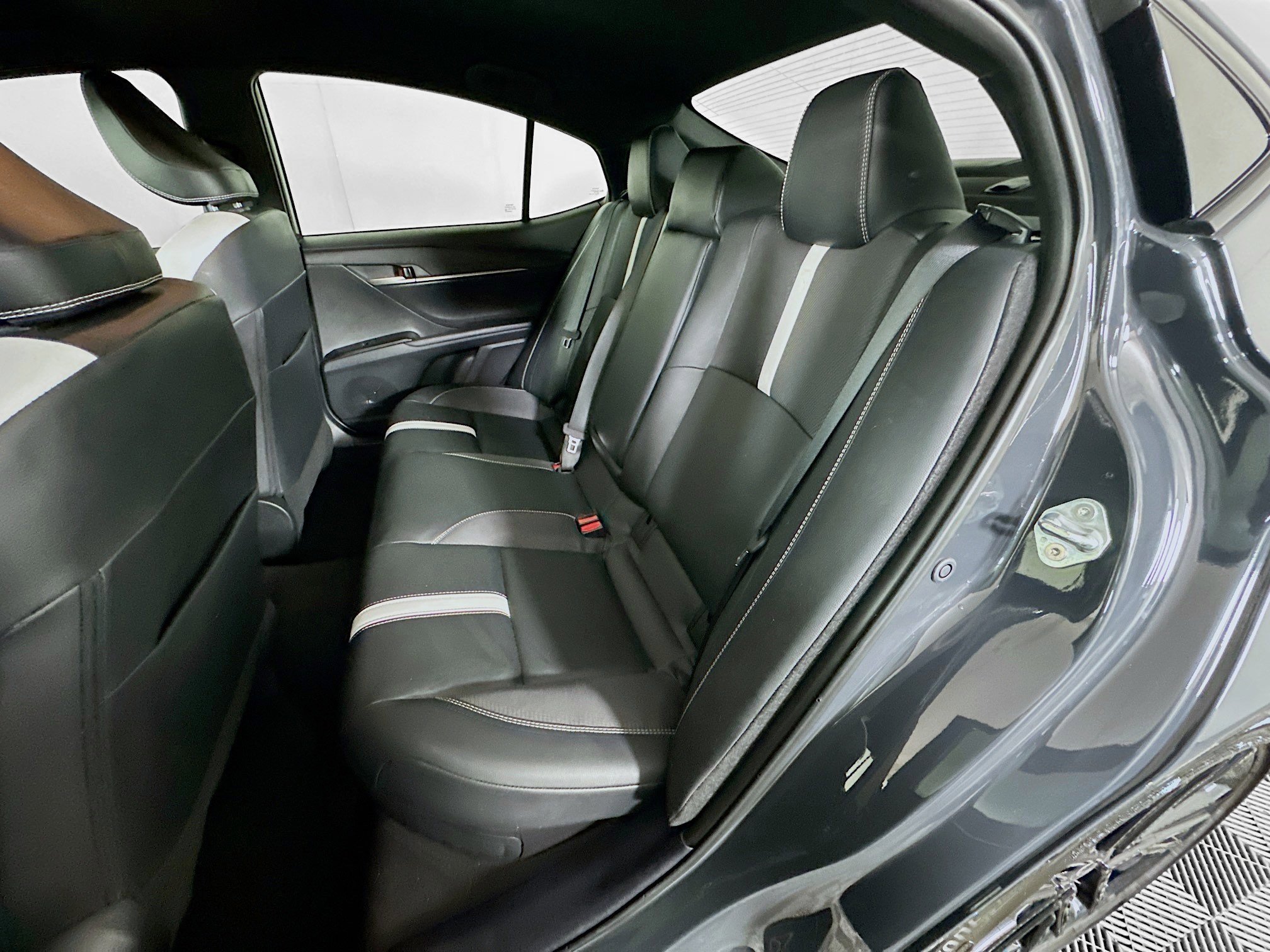 Used 2025 Toyota Camry SE w/ Multimedia Upgrade Package FWD image 25