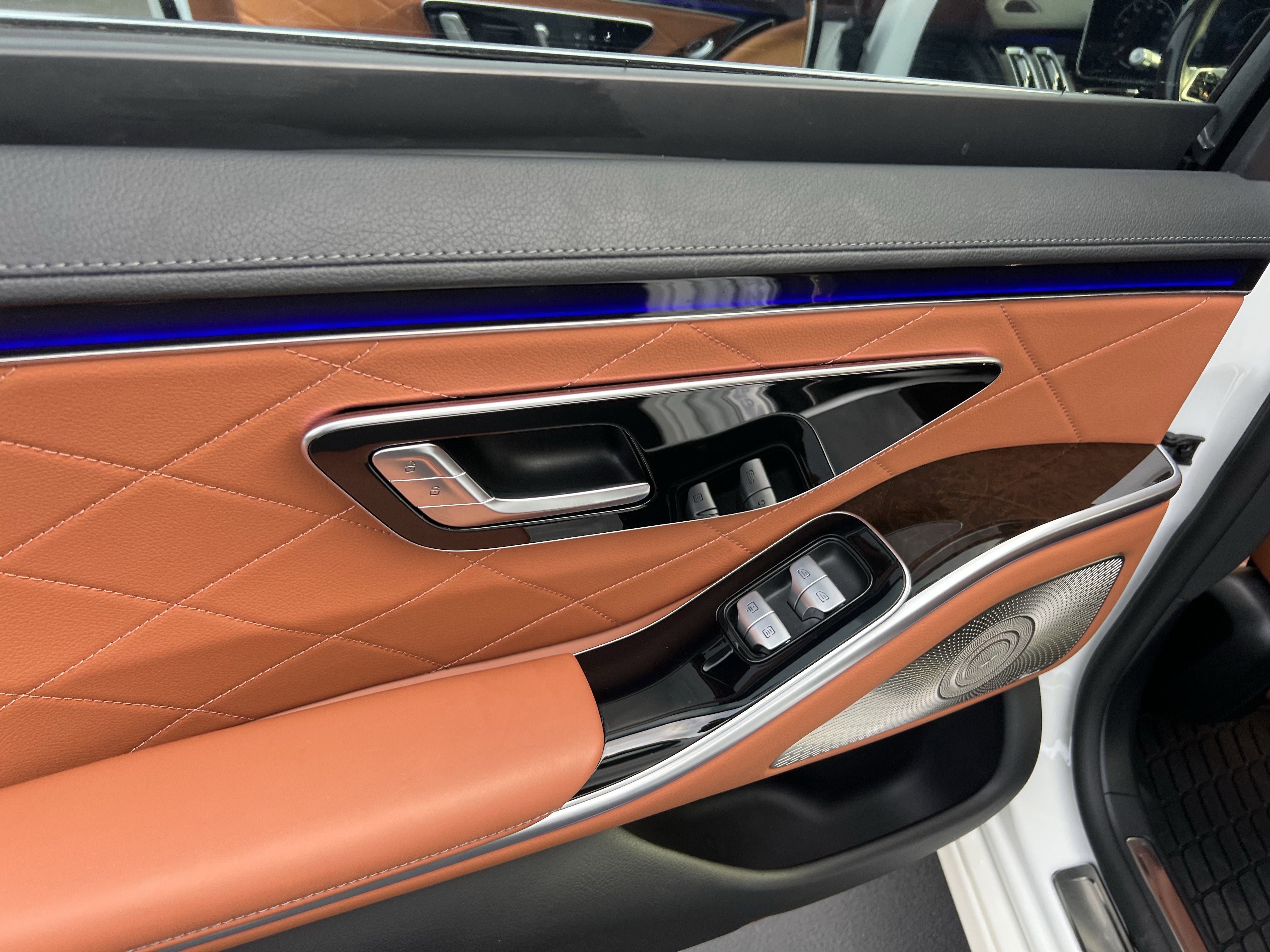 Used 2023 Mercedes-Benz S 580 S 580 image 32