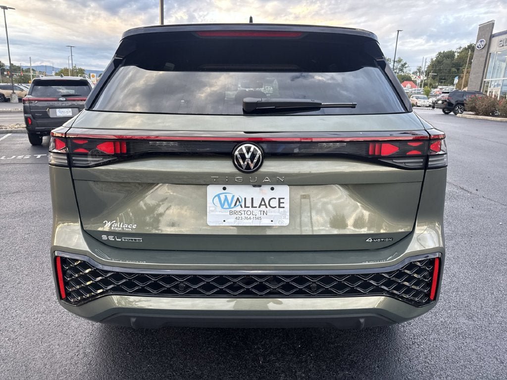 New 2026 Volkswagen Tiguan SEL R-Line AWD/4WD image 5