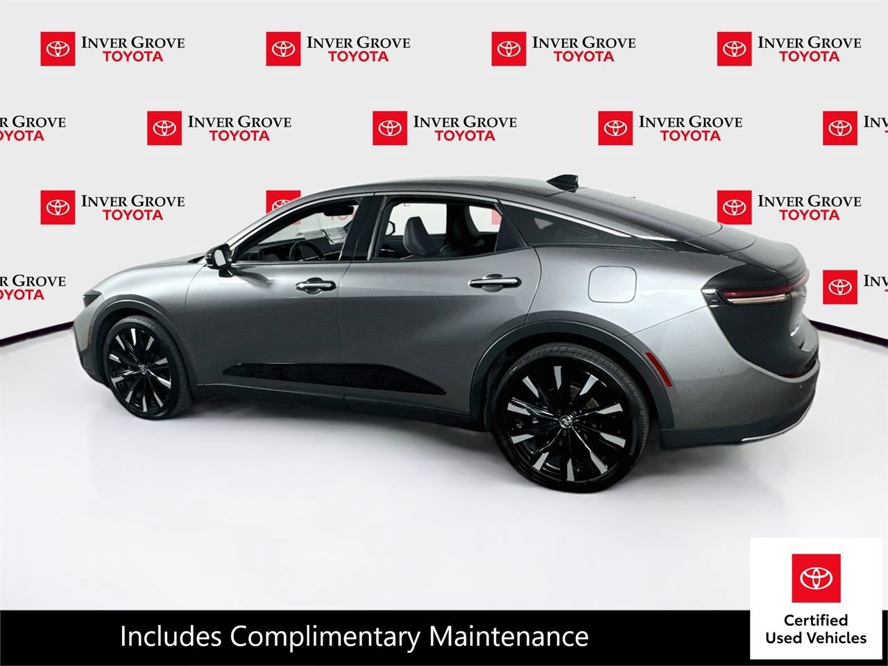 Certified 2023 Toyota Crown Platinum AWD/4WD image 6
