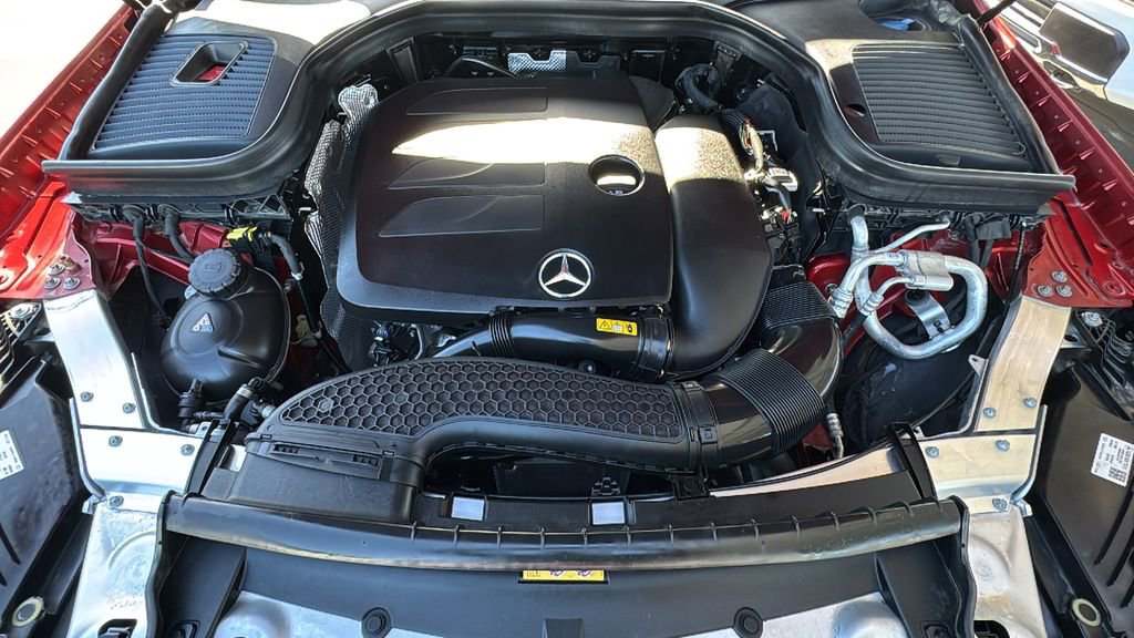 Used 2021 Mercedes-Benz GLC 300 image 25