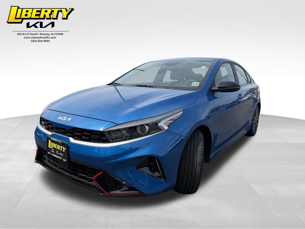 Used 2023 Kia Forte GT-Line w/ GT-Line Premium Package FWD image 3