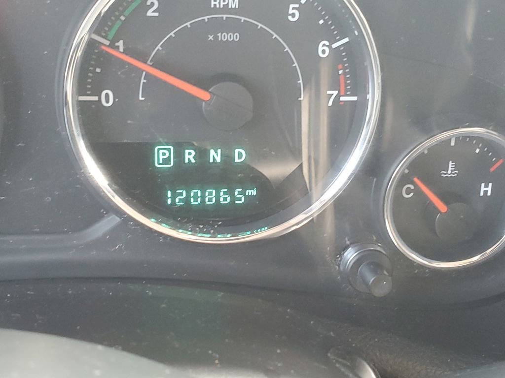 Used 2015 Jeep Wrangler Unlimited Sport w/ Connectivity Group image 20