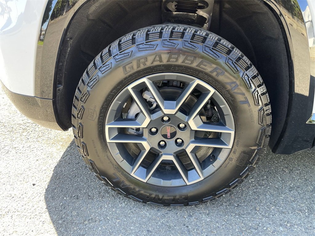 New 2026 GMC Terrain AT4 image 32