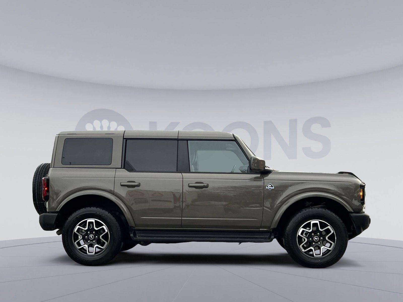 Used 2025 Ford Bronco Outer Banks image 7