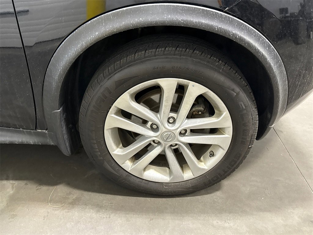 Used 2013 Nissan Juke SV image 16