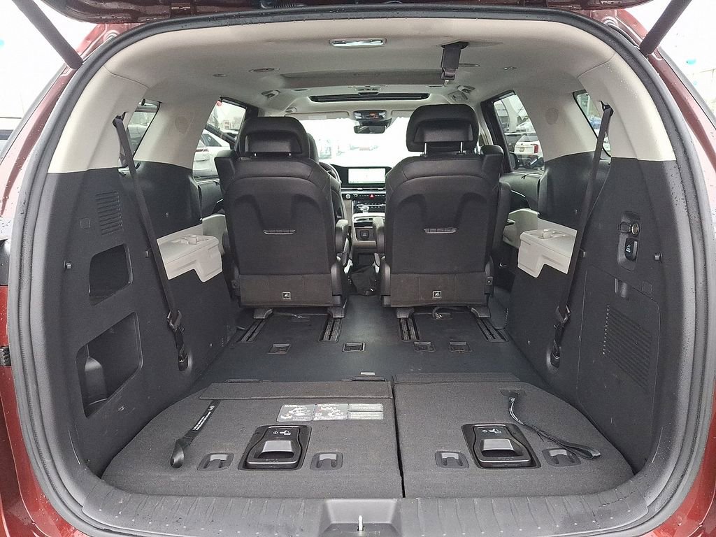 Used 2024 Kia Carnival SX Prestige image 30