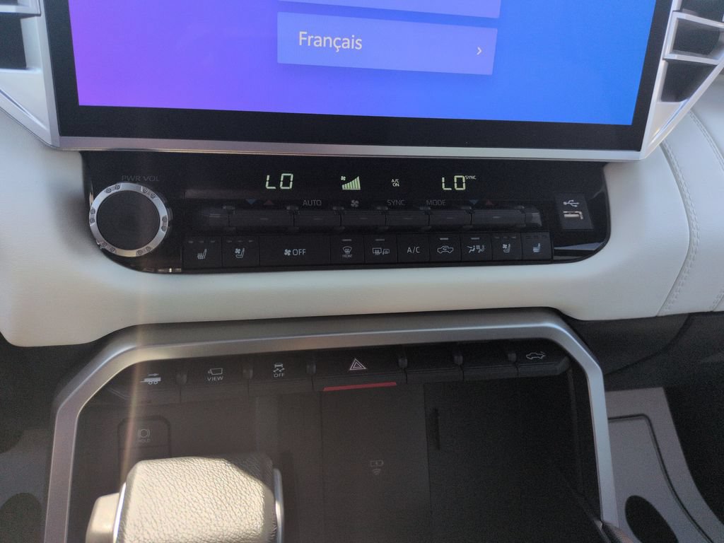 Used 2025 Toyota Tundra Capstone AWD/4WD image 18