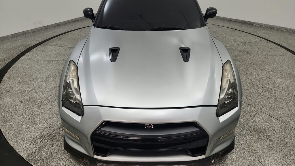 Used 2010 Nissan GT-R Premium AWD/4WD image 10