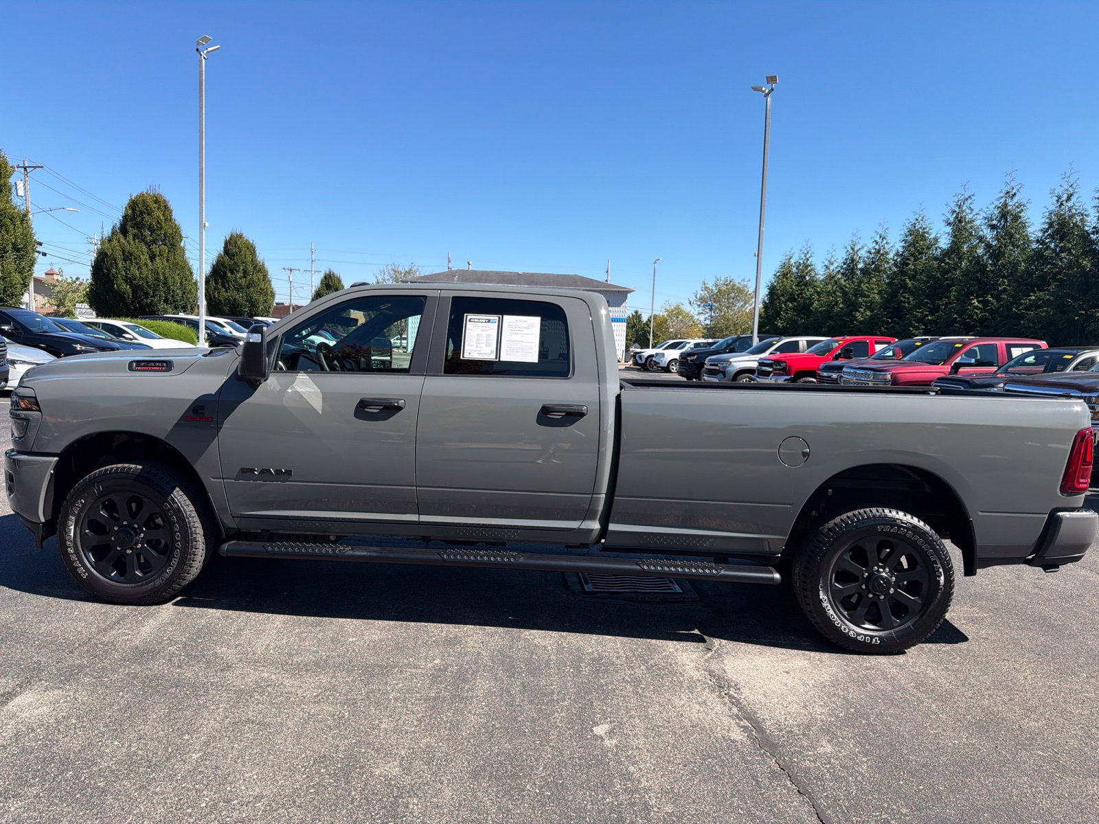 Used 2026 RAM 3500 Big Horn AWD/4WD image 2