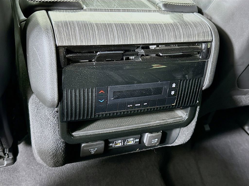 Used 2022 Jeep Wagoneer Series II image 29