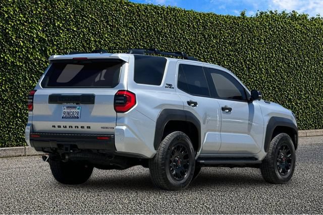 Used 2025 Toyota 4Runner TRD Off-Road Premium AWD/4WD image 4
