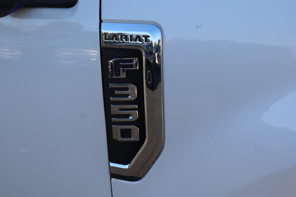 Used 2019 Ford F350 Lariat w/ Lariat Ultimate Package AWD/4WD image 24