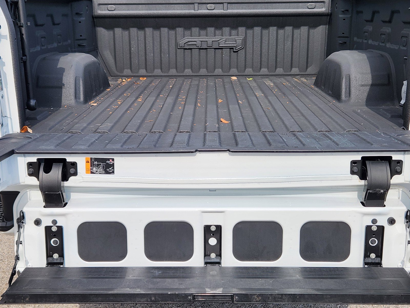 Used 2024 GMC Sierra 1500 AT4 w/ Technology Package AWD/4WD image 26