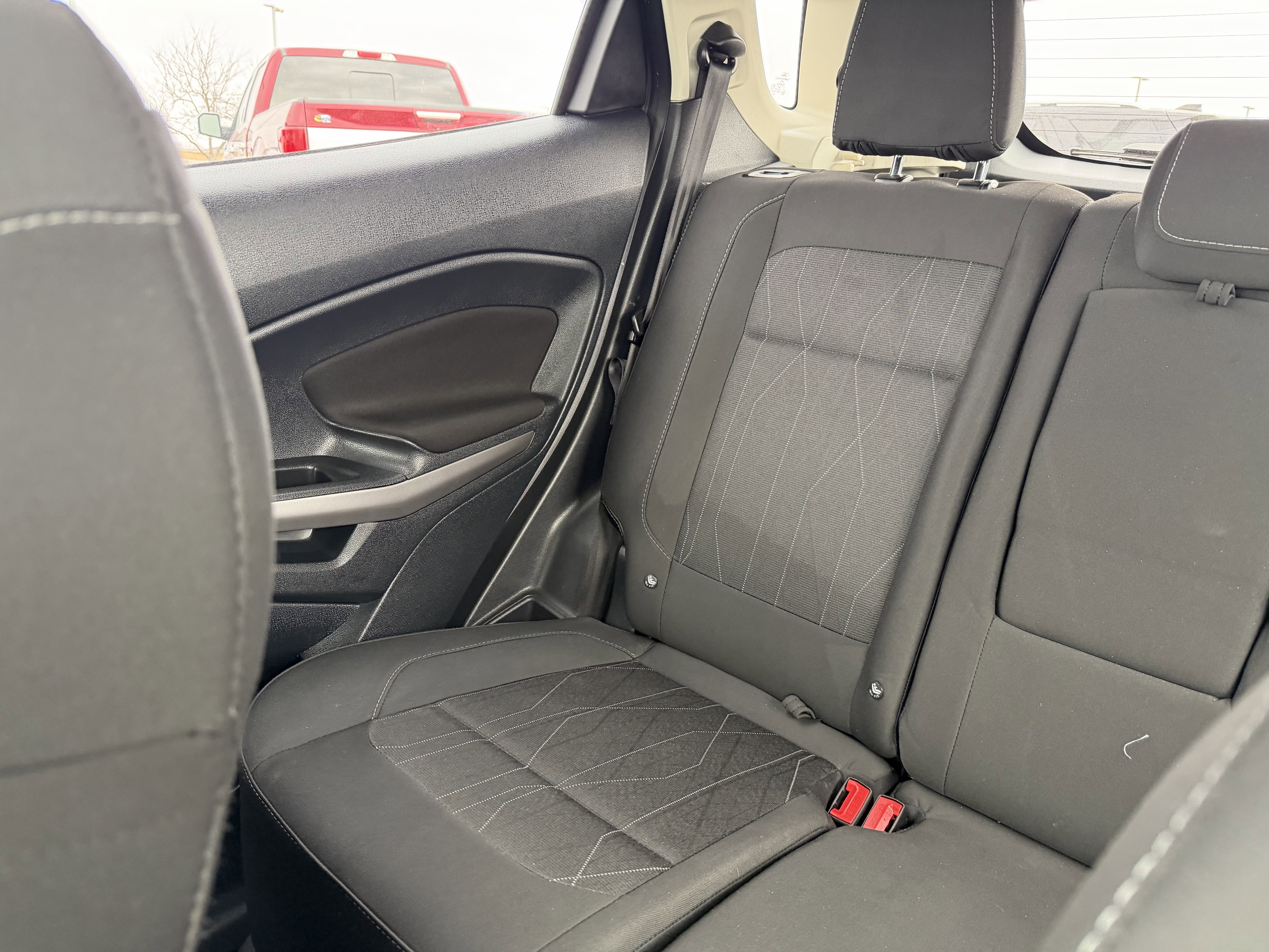 Used 2021 Ford EcoSport SE image 12