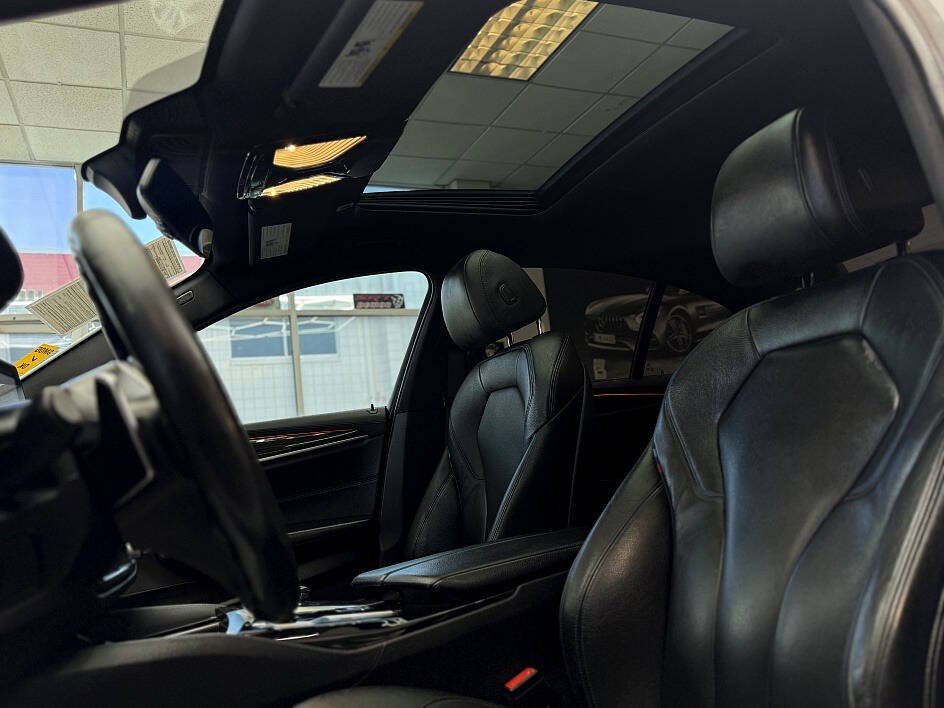 Used 2018 BMW 530e RWD image 6