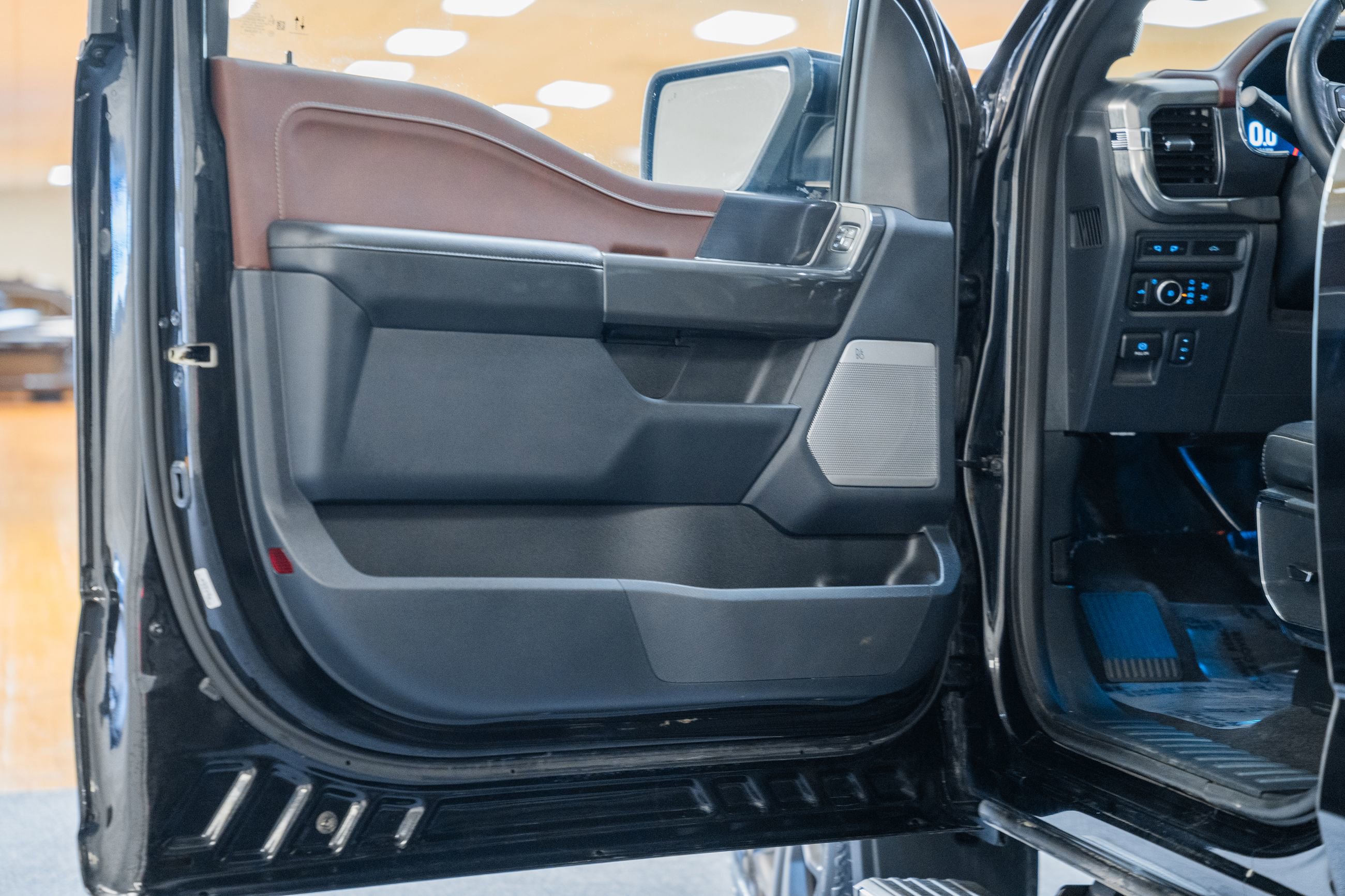 Certified 2023 Ford F150 Lariat w/ Equipment Group 502A High image 42