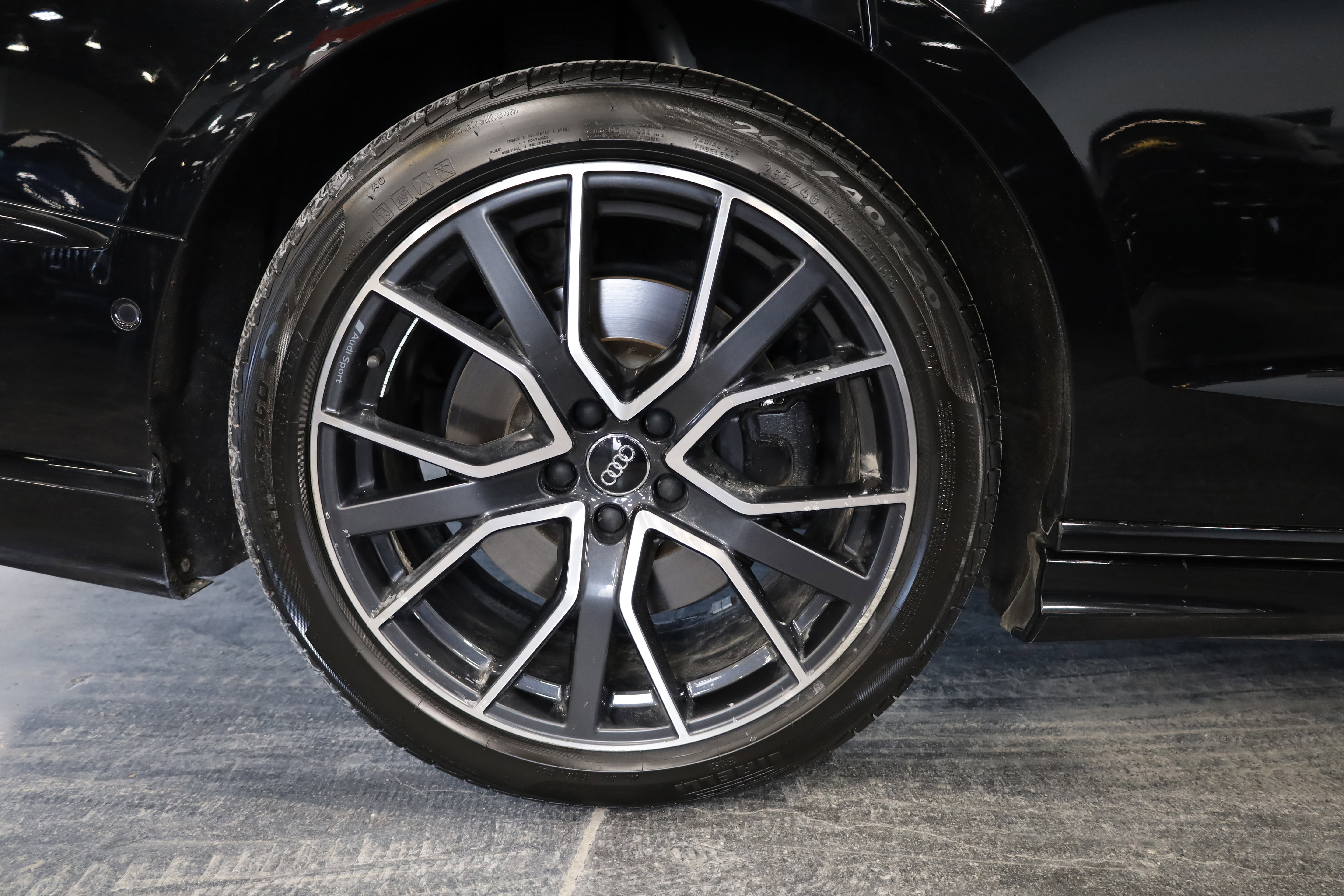 Used 2020 Audi A8 L 4.0T w/ Sport Plus Package image 11