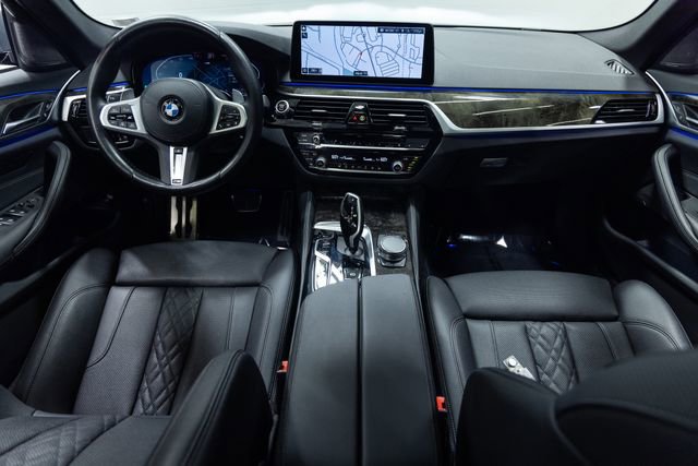Used 2023 BMW 540i xDrive w/ M Sport Package image 22