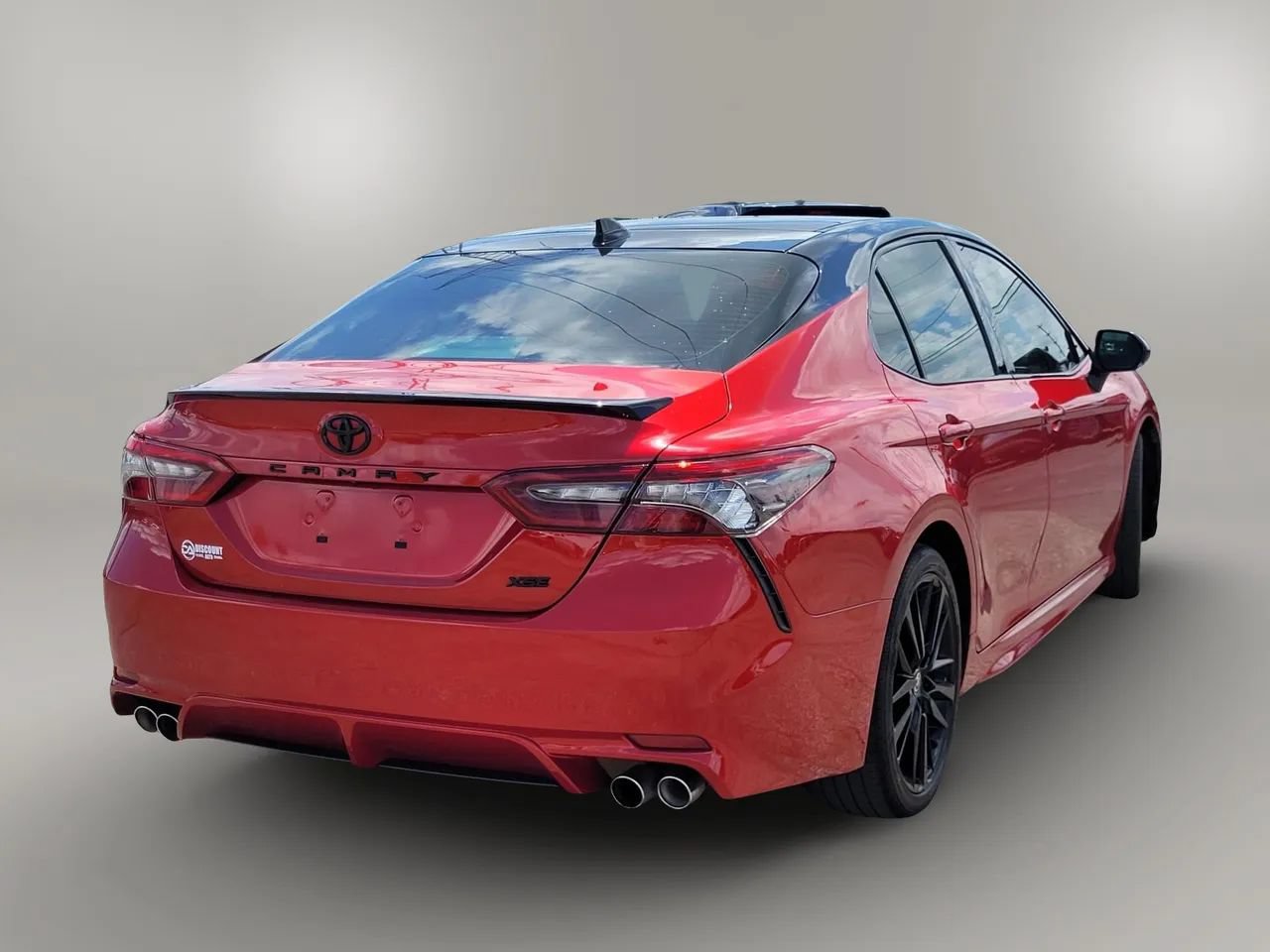 Used 2022 Toyota Camry XSE FWD image 21