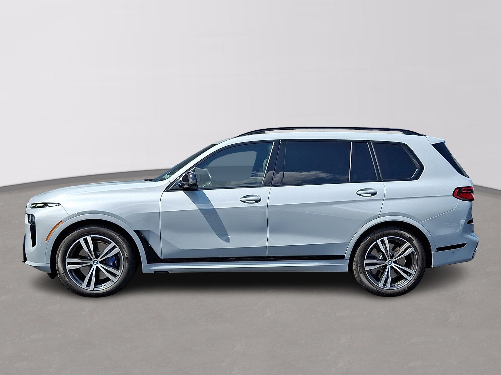 Used 2025 BMW X7 M60i AWD/4WD image 7