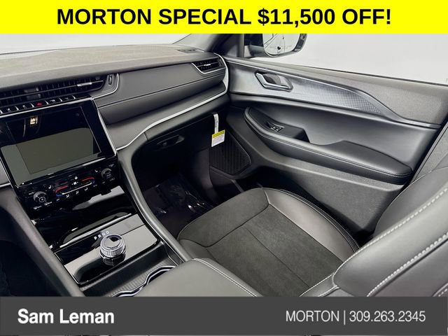 New 2025 Jeep Grand Cherokee L Altitude image 23