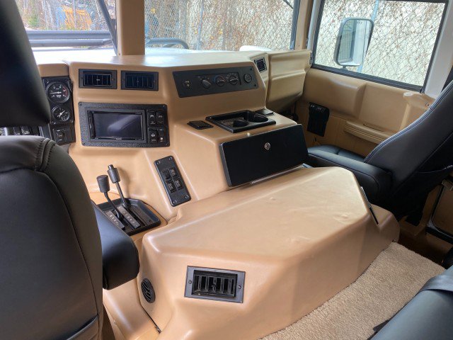 Used 1997 HUMMER H1 4-Door Wagon image 24