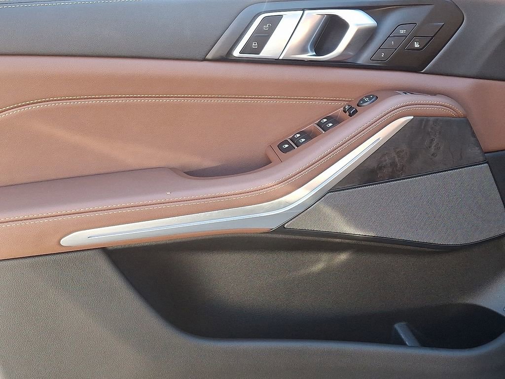 Certified 2026 BMW X5 xDrive50e w/ Climate Comfort Package image 13