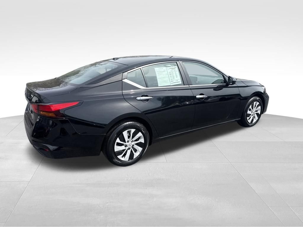 Used 2025 Nissan Altima 2.5 S image 7