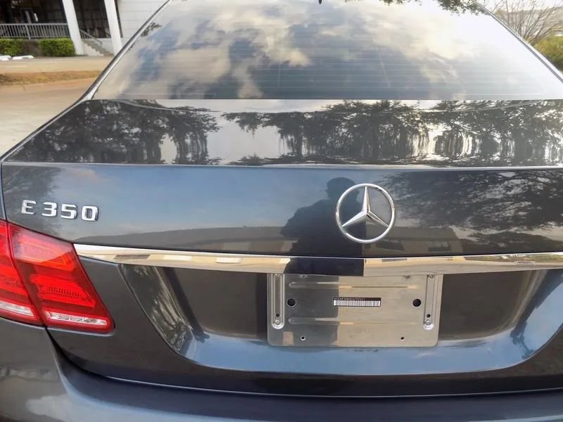 Used 2014 Mercedes-Benz E 350 Sedan image 18