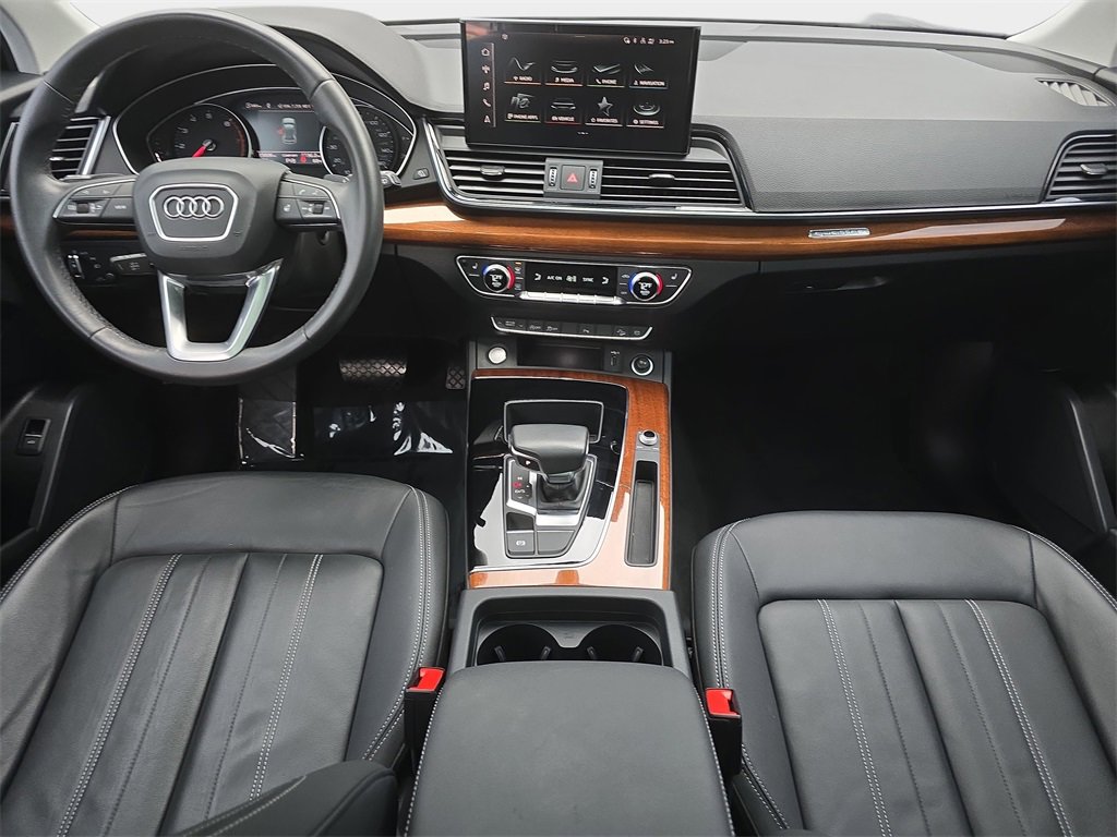 Certified 2023 Audi Q5 2.0T Premium w/ Convenience Package image 9