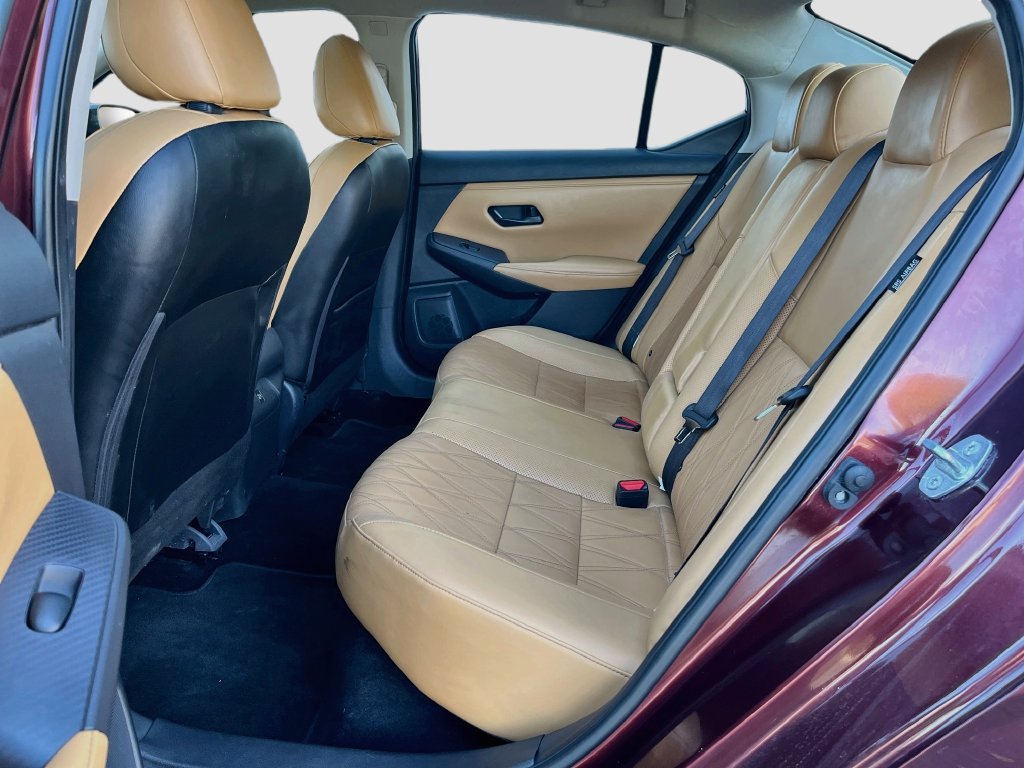 Used 2025 Nissan Sentra SV w/ SV Premium Package FWD image 24