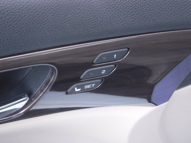 Used 2017 Honda Accord EX-L image 13