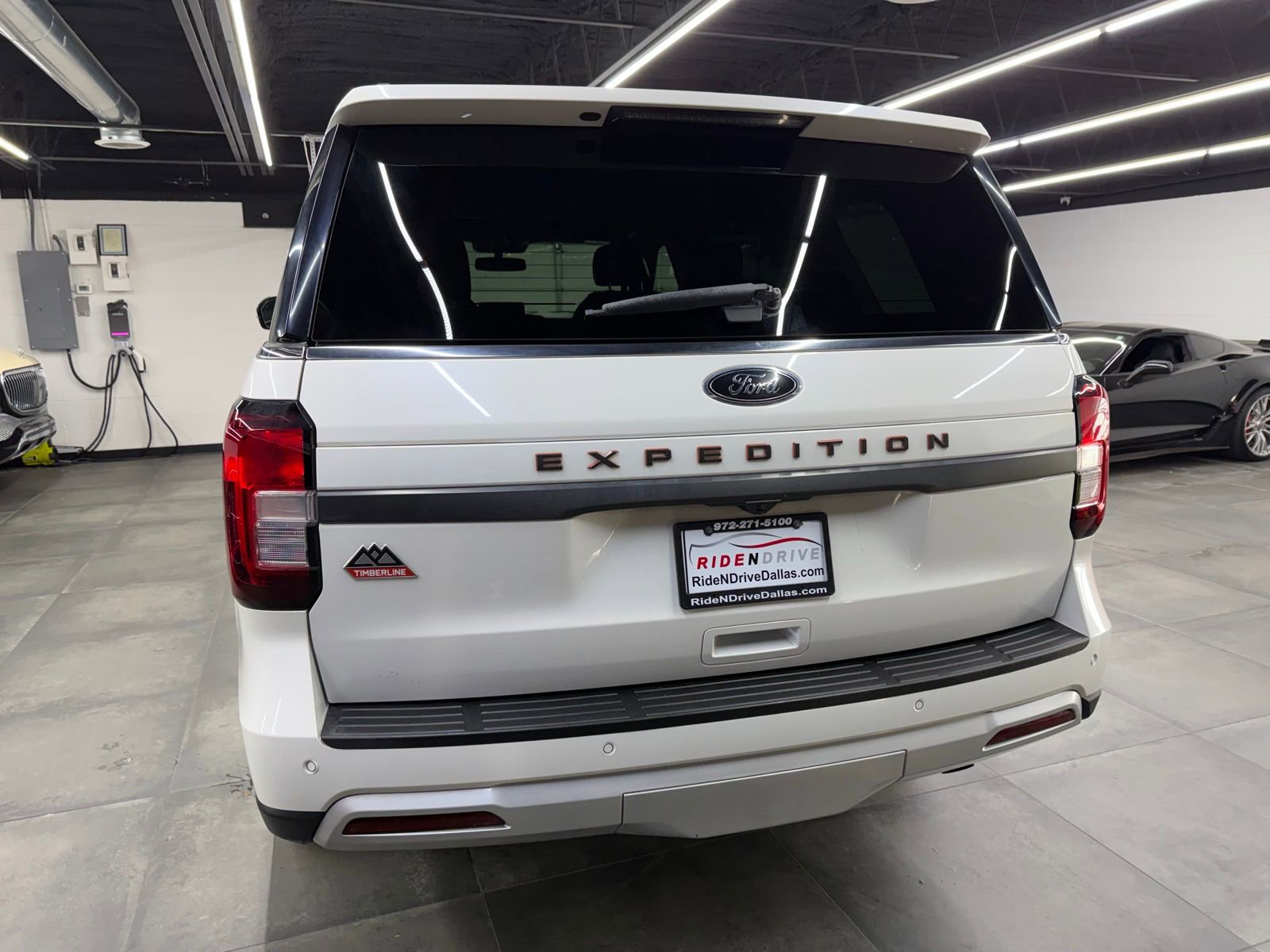 Used 2023 Ford Expedition Timberline image 5